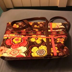 Vera Bradley purse in discontinued pattern